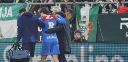 开云中国官网-马竞官方：巴里奥斯因肌肉不适被换下，将接受进一步检查